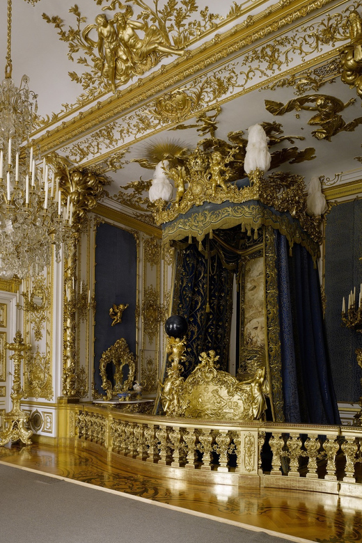From Munich: Herrenchiemsee Palace and Boat Trip Day-Tour - The old-fashioned train to the lake