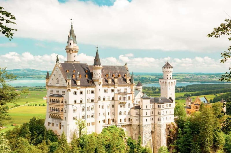 From Munich: Premium Neuschwanstein Castle & Linderhof Tour - Why this premium Munich day trip works