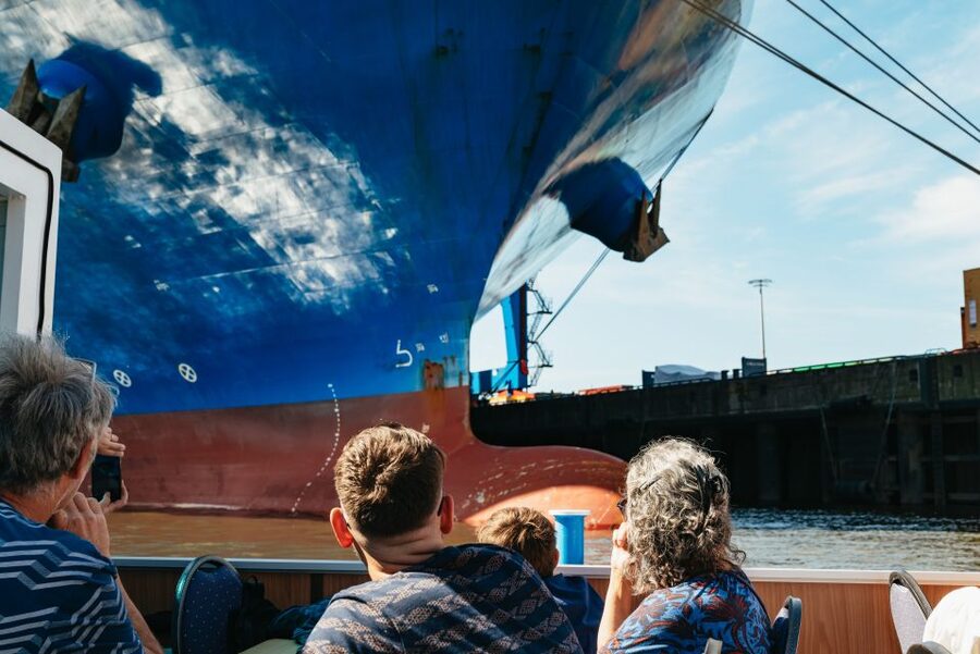 Hamburg: 1.5-Hour Harbor and Speicherstadt Day Cruise - St. Pauli’s Pier, Hafen City, and the Elbphilharmonie