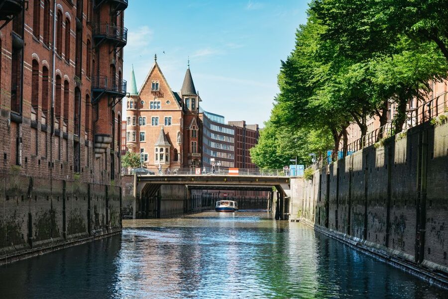 Hamburg: 1.5-Hour Harbor and Speicherstadt Day Cruise - Is $40 a fair price for 90 minutes?