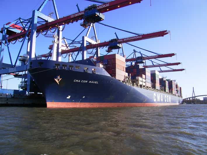 Hamburg: 1-Hour Harbor Cruise - HafenCity and the Elbe Philharmonic Hall