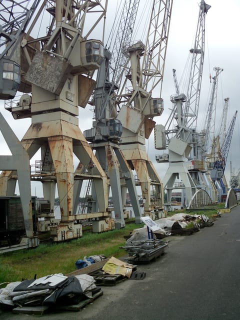 Hamburg: 1-Hour Harbor Cruise - Container terminals and the working port