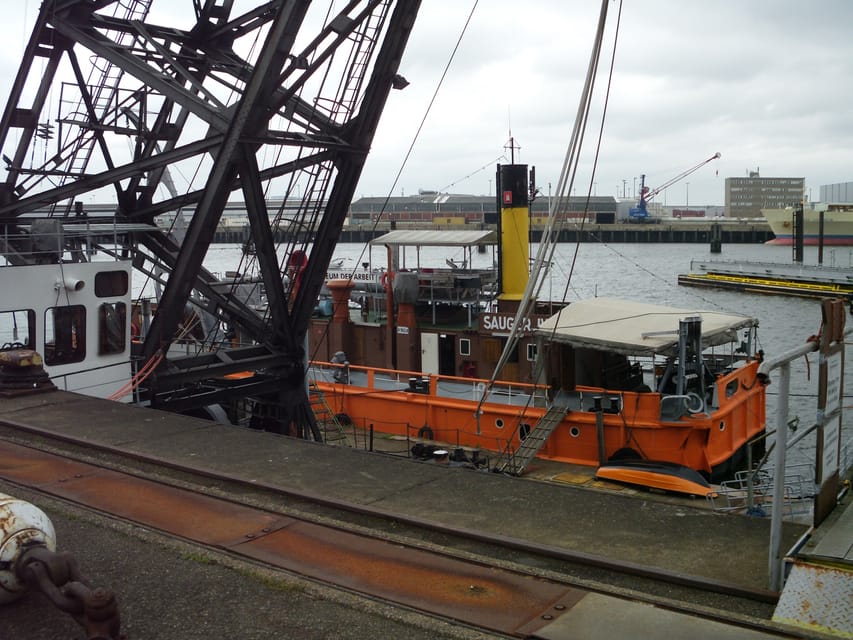 Hamburg: 1-Hour Harbor Cruise - What the English audio guide is really like