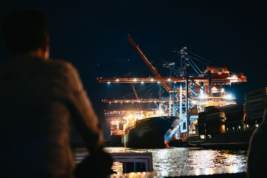 Hamburg: 1-Hour Harbor Evening Lights Cruise - The working port after dark