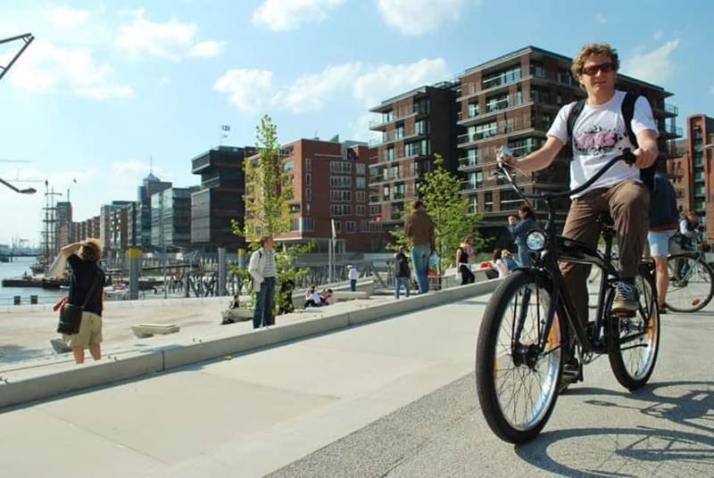 Hamburg 3-Hour Bike Tour - Why a bike is a smart way to meet Hamburg