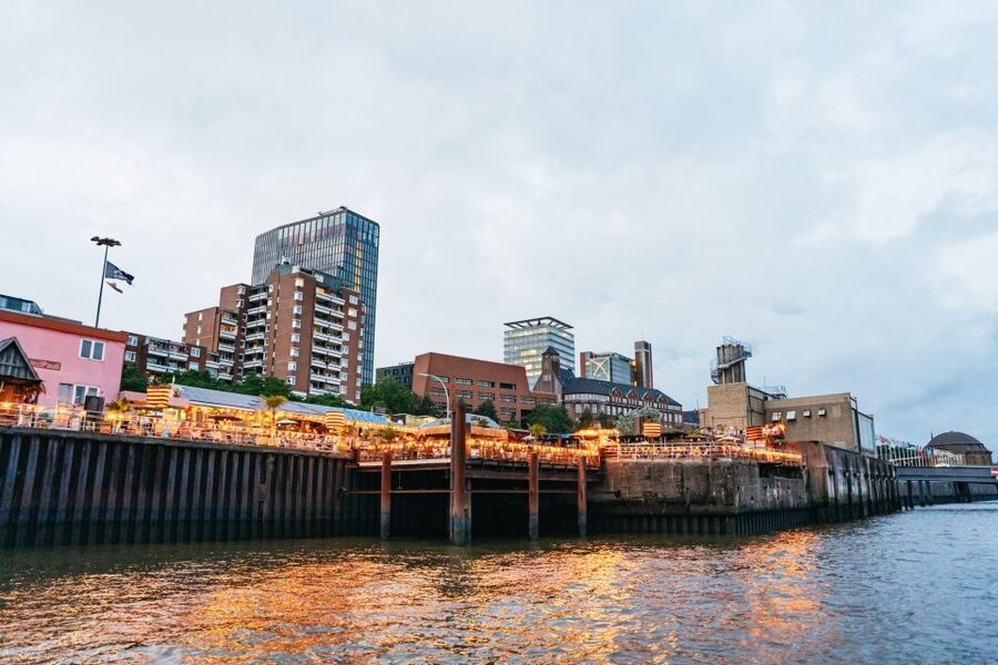 Hamburg: 90-Minute Evening Lights Harbor Cruise - Is $27 good value for 90 minutes?