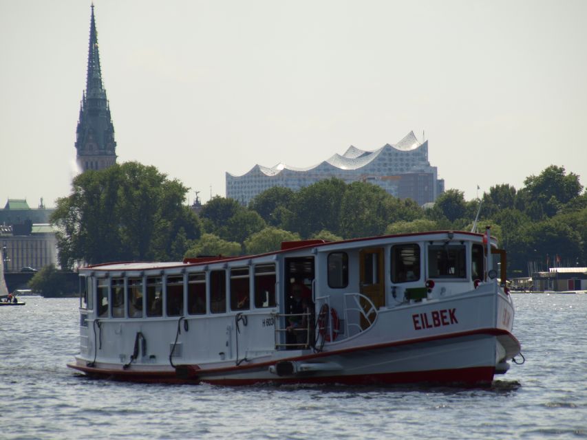 Hamburg: City Cruise on Alster Lake - From Pier 1 to the Alster Fountain