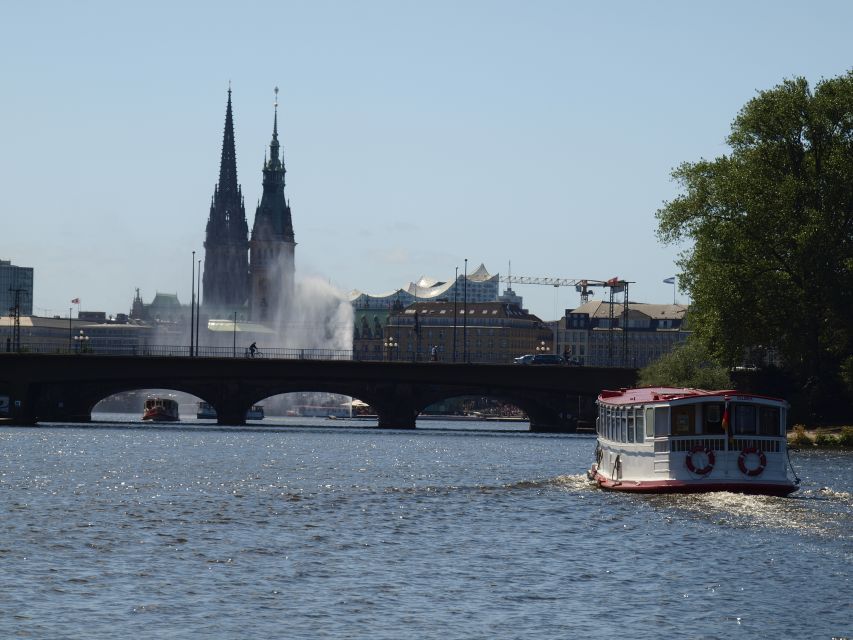 Hamburg: City Cruise on Alster Lake - Is $29 fair for a 50-minute cruise?
