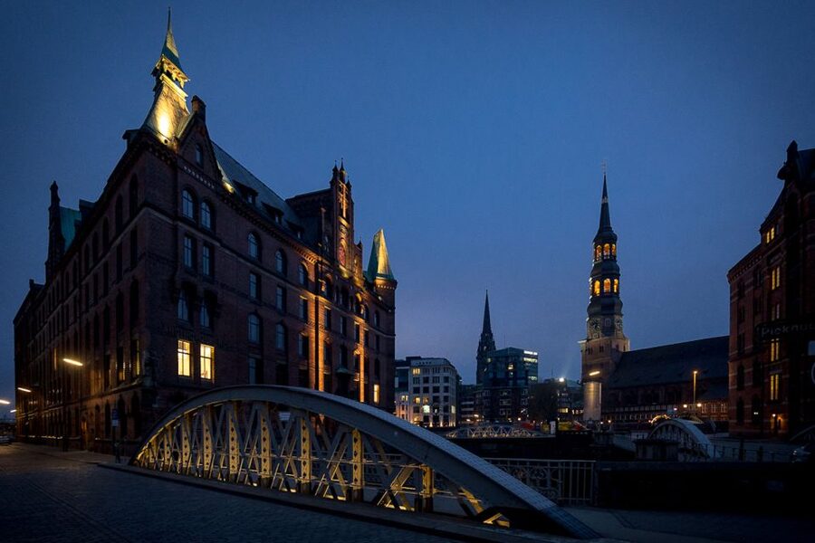 Hamburg: Eerie Speicherstadt Tour - Key points at a glance