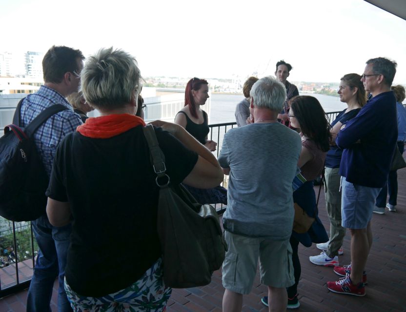 Hamburg: Elbphilharmonie Plaza Guided Tour - Reaching the Plaza and taking in Hamburg