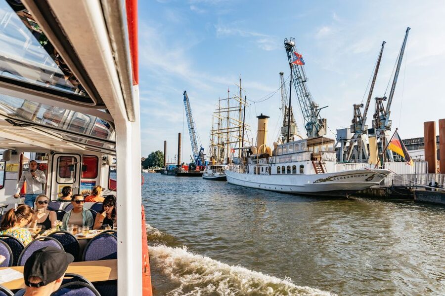 Hamburg: Harbor Cruise with Wine and Cheese - Who will enjoy this cruise most