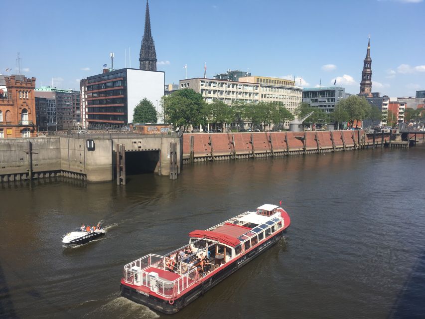Hamburg: Harbor Cruise - Speicherstadt and the first harbor views