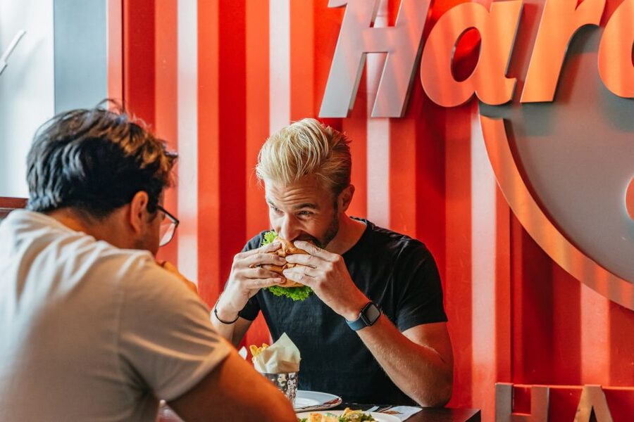 Hamburg: Hard Rock Cafe Skip-the-Line Meal - A rock-themed meal in Hamburg’s old port