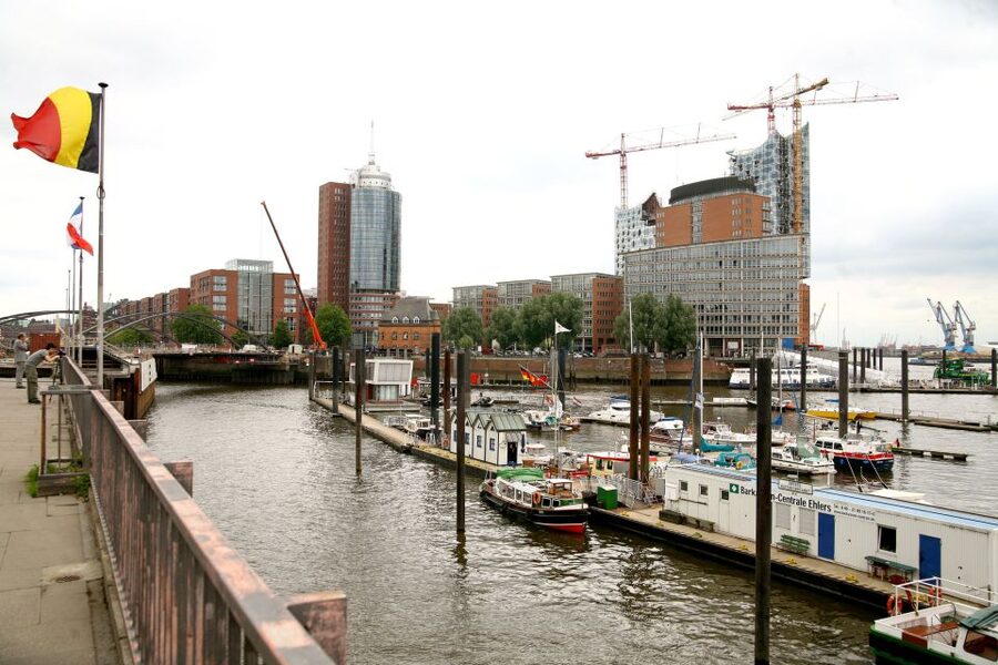 Hamburg: Hop-On Hop-Off Bus City Tour - Line F - Landungsbrücken, harbor views, and St. Pauli
