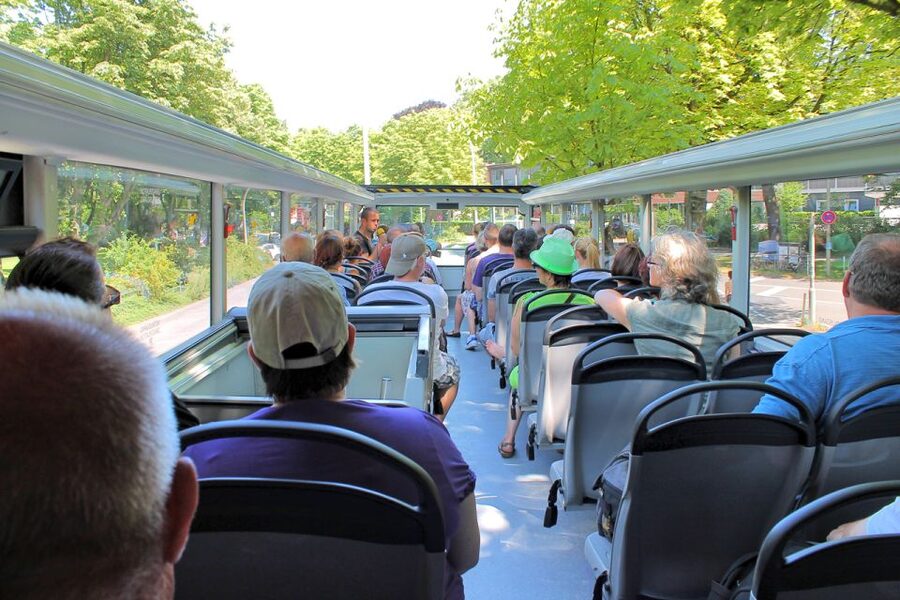 Hamburg: Hop-On Hop-Off Bus Tour Family Ticket - Stops 13 to 15: The Outer Alster finish
