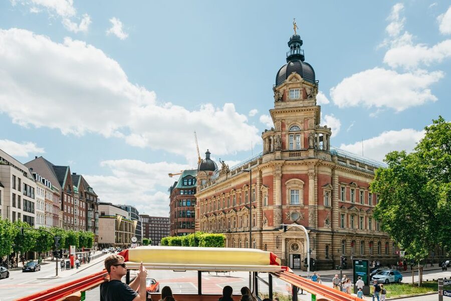 Hamburg: Hop-On Hop-Off Bus with Alster or Harbor Cruise - What the Hamburg combination ticket actually gives you