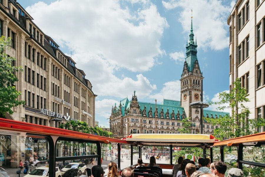 Hamburg: Hop-On Hop-Off Bus with Alster or Harbor Cruise - Town Hall, St. Michael’s Church, and the Reeperbahn