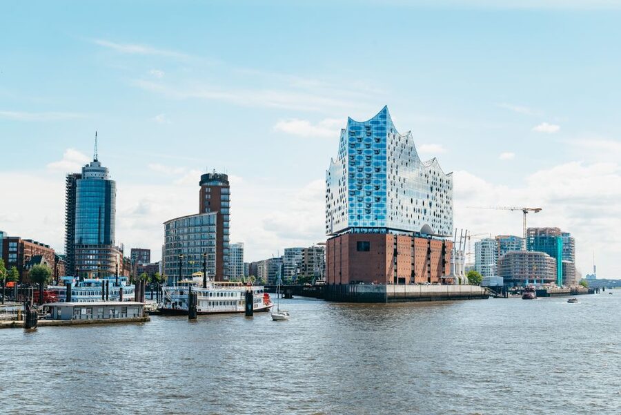 Hamburg: Hop-On Hop-Off Bus with Alster or Harbor Cruise - Choosing the harbor cruise on the Elbe