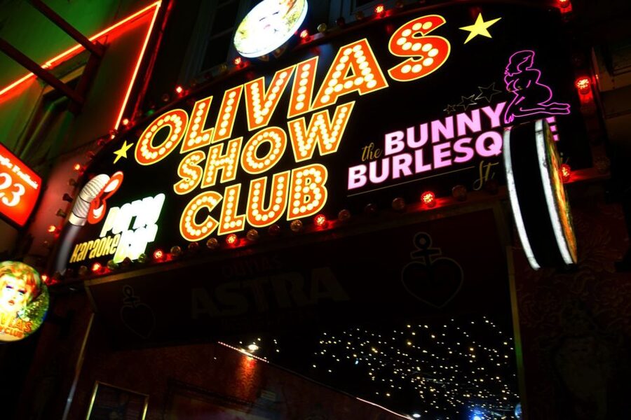 Hamburg: In the Footsteps of "Olivia" Reeperbahn Tour - Starting in St. Pauli and meeting Olivia’s world