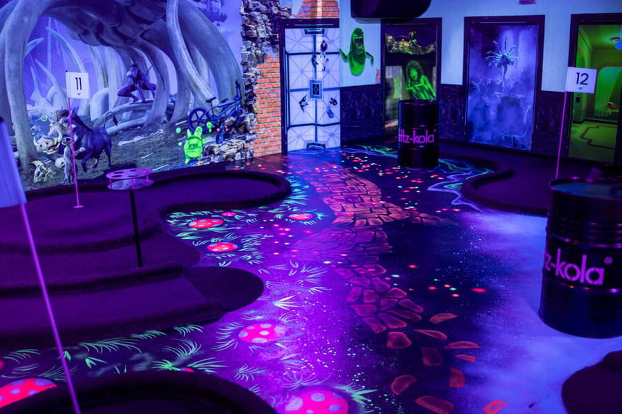 Hamburg: Moviegolf Experience - What the artwork adds, and where it may frustrate you