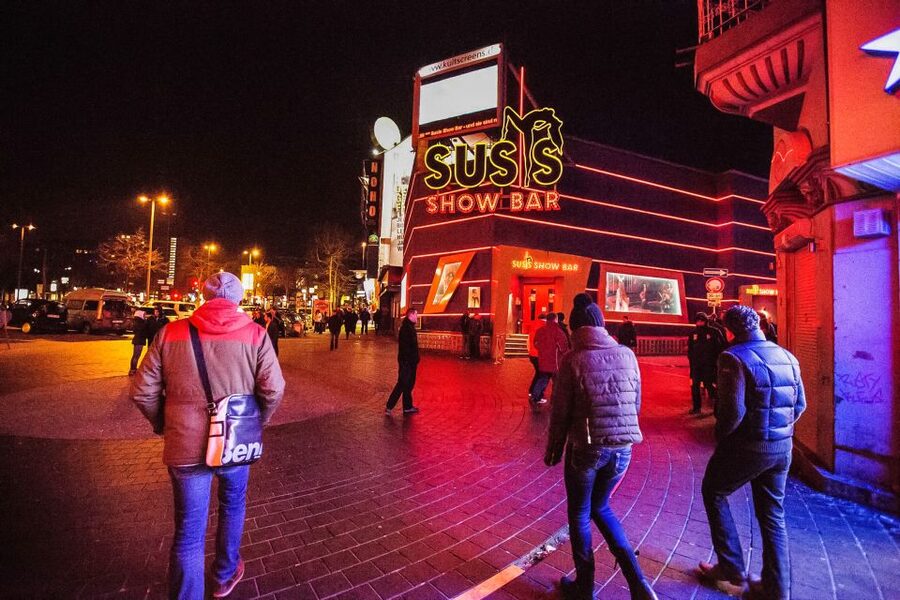 Hamburg: Sex and Crime in St. Pauli Tour for Ages 18+ - Practical advice for a better visit