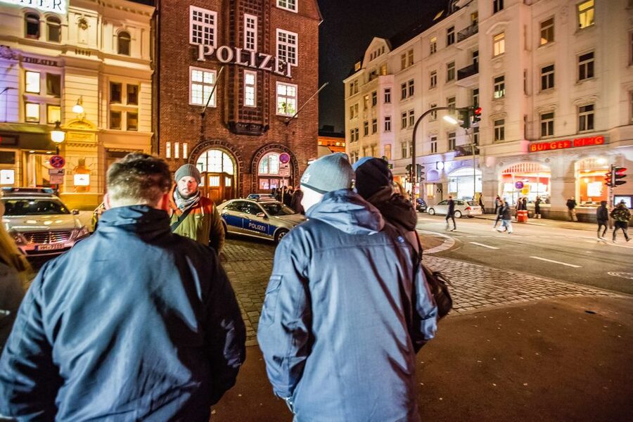Hamburg: Sex and Crime in St. Pauli Tour for Ages 18+ - Davidwache, crime stories, and the Jack the Ripper question