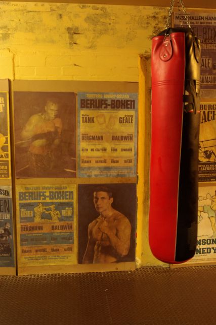 Hamburg: St. Pauli Red Light District Tour - A local bar and the value of the included drinks