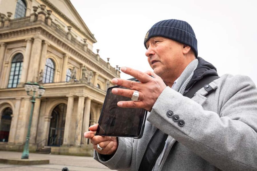 Hanover: Crime Walking Tour - Hanebuth-Gang and the legend of the robber camp