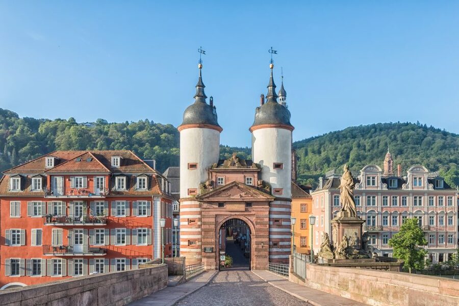 Heidelberg: Entertaining Guided Tour to Old Town Highlights - Practical advice for meeting the guide