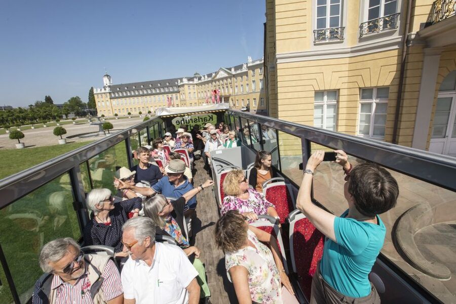 Karlsruhe: 24-Hour Hop-On Hop-Off Sightseeing Bus Ticket - Ettlinger Tor, the market square, and the tourist information stops