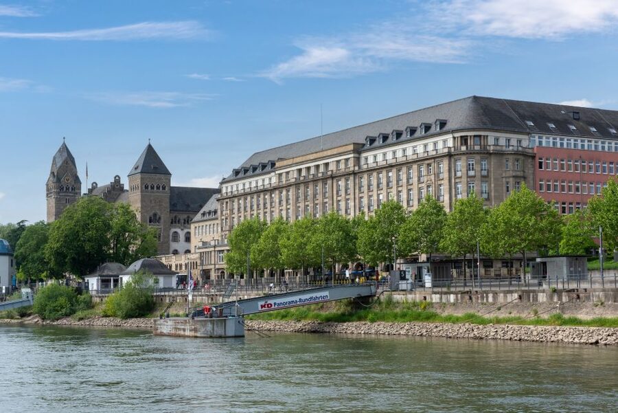 Koblenz: Old Town Sightseeing Cruise along the Rhine - Starting at Brücke 2 on the Koblenz riverfront