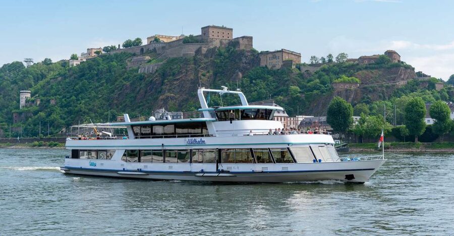 Koblenz: Old Town Sightseeing Cruise along the Rhine - Looking up at Ehrenbreitstein Fortress