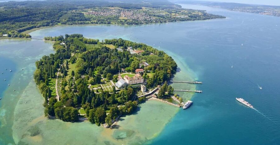 Konstanz: Mainau Island Entry Ticket - Castle and church add substance to the visit