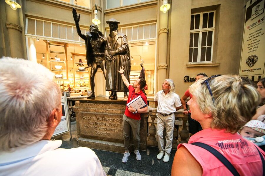 Leipzig: 2-Hour Guided Walking Tour in German - What the two-hour format means for you