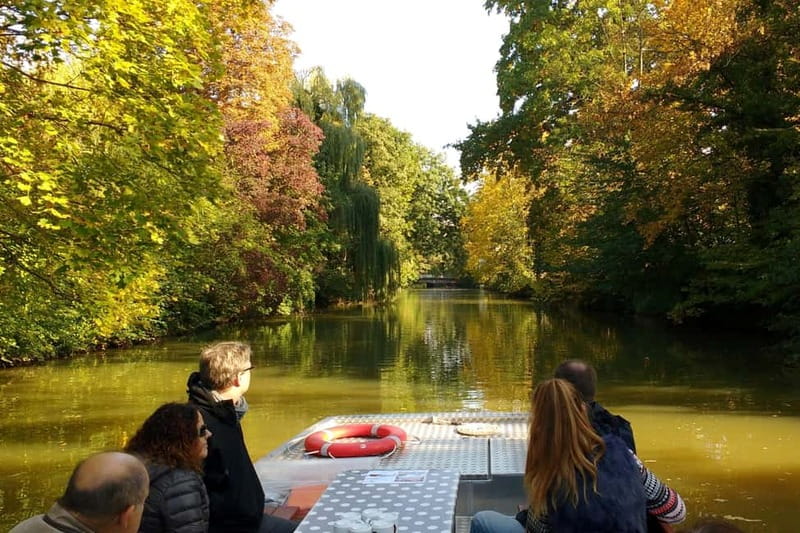 Leipzig: City History Canal Sightseeing Tour on a Motorboat - The Baedeker villa and Leipzig’s travel tradition