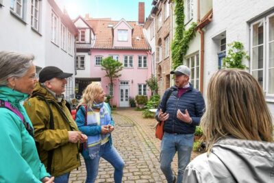 Entertaining Tour Through Hidden Courtyards