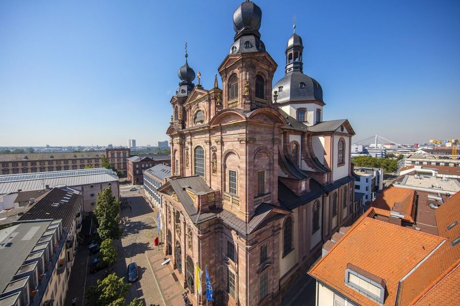 Mannheim, guided costume tour: Tour with Night Watchman - Carl Theodor and the making of a residence city