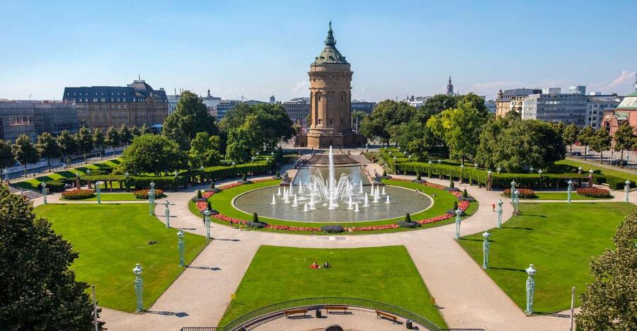 Mannheim, guided Walking Tour: Discover Mannheim - Planken, the city’s main shopping street