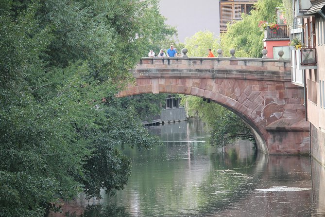 Medieval Tour in Nuremberg in Spanish - Weisser Turm and the first city wall