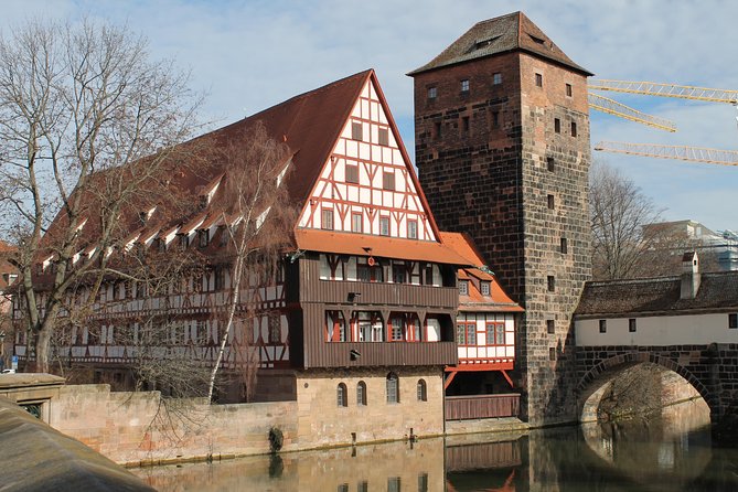 Medieval Tour in Nuremberg in Spanish - Ehekarussell: marriage, pleasure, and death in stone