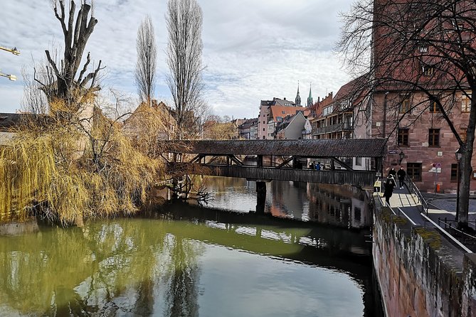 Medieval Tour in Nuremberg in Spanish - Unschlitthaus and the mystery of Kaspar Hauser