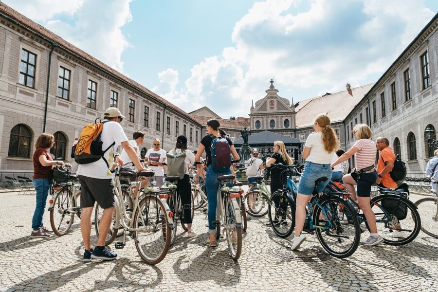 Munich 3-Hour Guided Bike Tour - Why a bicycle works so well in Munich