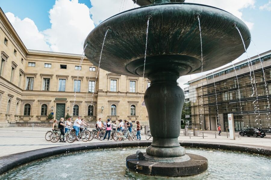Munich 3-Hour Guided Bike Tour - Guides who shape the experience
