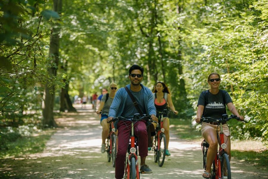 Munich: Bike Tour with Beer Garden Break - Eisbachwelle, where Munich surfs