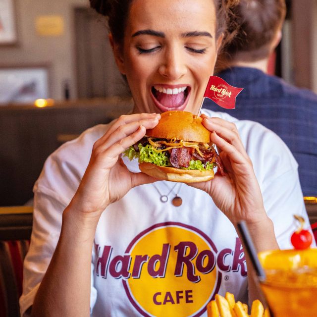 Munich: Hard Rock Cafe with Set Menu for Lunch or Dinner - A music-themed meal in Munich’s busiest old-town pocket