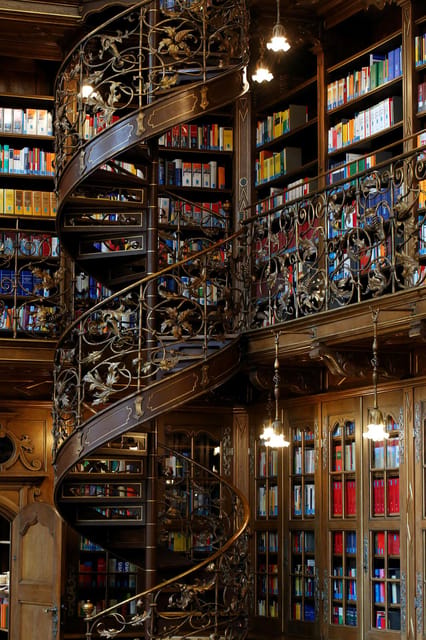 Munich: Law Library Guided Visit with Entry Tickets - Practical timing and meeting advice