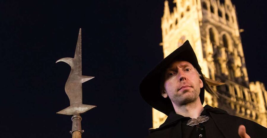 Munich: Night Watchman Walking Tour - Munich after dark, with a watchman on duty