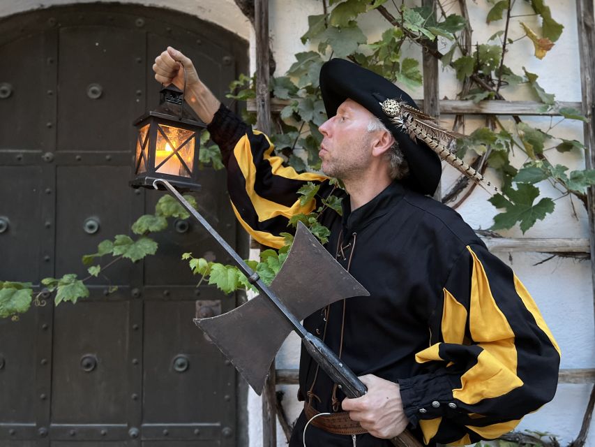 Munich: Night Watchman Walking Tour - City walls, Gruftgasse, and the tale of the golden ring