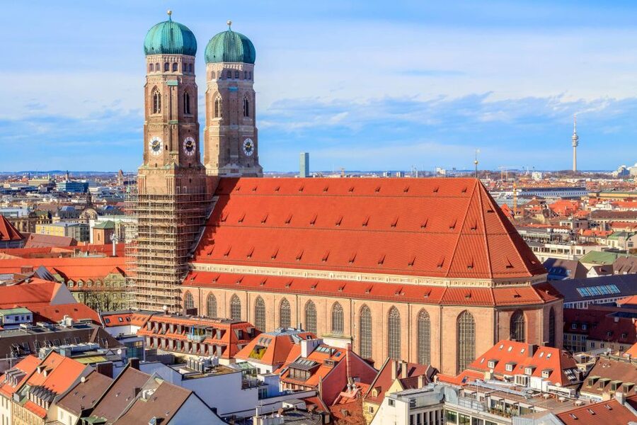 Munich: Old Town & Viktualienmarkt City Walk in German - Practical details before you reserve