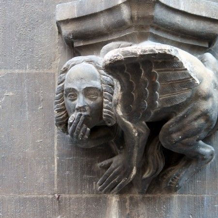 Munich: Spooky Tour of Old Town in German - Who should book this Munich ghost walk?